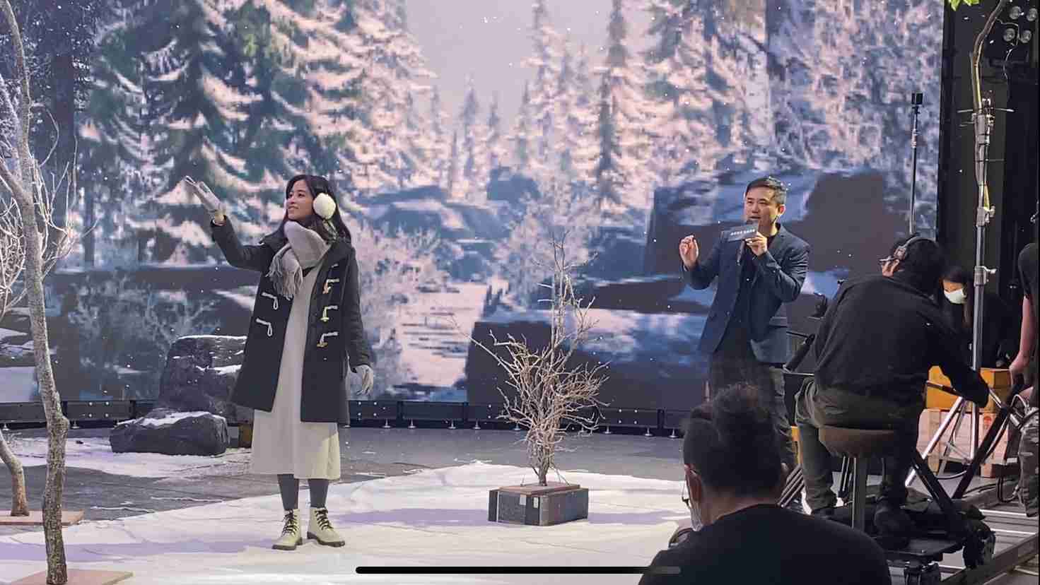 尊时凯龙以ALED先进显屏技术，，，，与金马奖视觉特效团队“再现影像”携手合作打造LED虚拟摄影棚，，，，提供沉浸式表演体验，，，并精简拍摄成本与时间