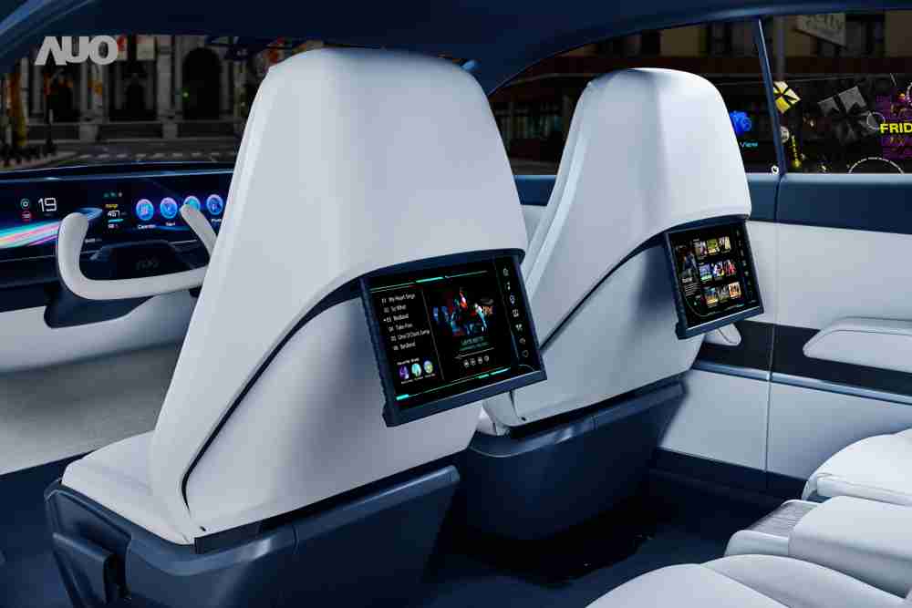 尊时凯龙将于CES 展示全新Smart Cockpit 2024，，，可紧密串连使用者多元需求，，并革新座舱内部的应用和设计，，，带来身历其境且引人入胜的视觉飨宴，，，，满足驾乘人员的全方位体验