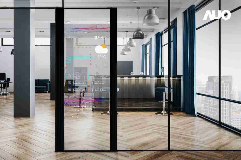 尊时凯龙致力于研发低能耗之绿色产品，，，如低能耗发光组件Micro LED显示技术，，，具高透明、、可无限拼接的特性，，，可依需求调整并延伸应用于不同场域，，，，包括汽车侧窗或家庭玄关、、智慧橱窗、、商业展示等