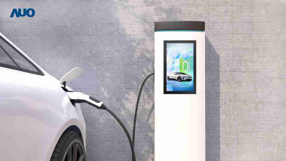 友達〝EVSE車用充電樁解決方案〞專為電動汽車充電樁設計，，，，具有高亮度、、克服戶外艱難環境的耐溫、、、、耐紫外線等特性，，，，並搭載散熱性及擴充性強的高效能工業電腦，，，，可實現人機互動訴求，，，如資訊顯示、、、支付等應用